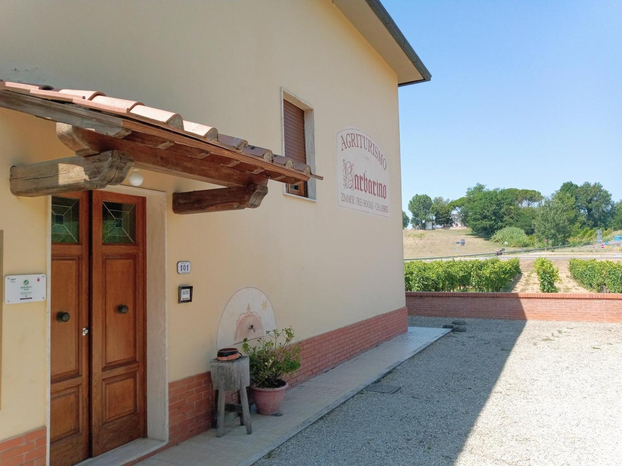 Agriturismo Barbarino วินชี ภายนอก รูปภาพ