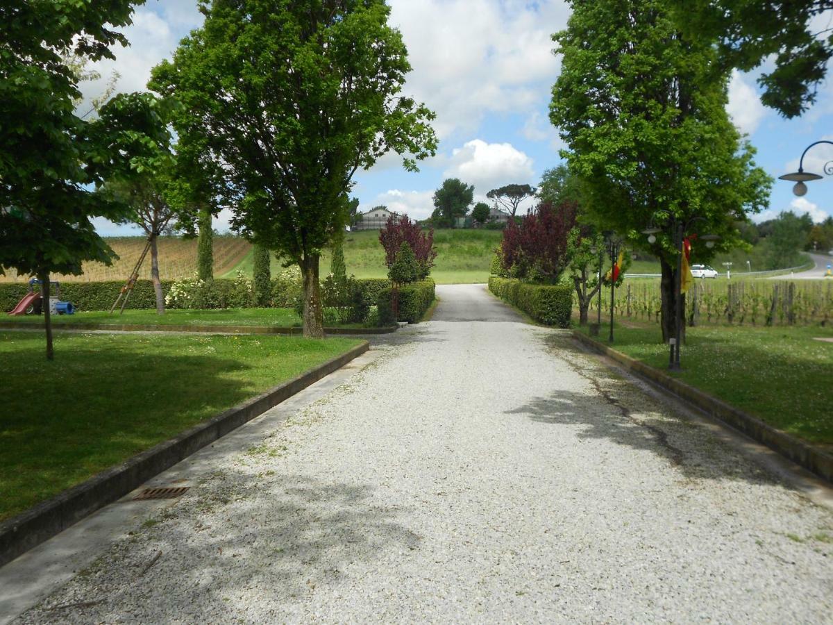 Agriturismo Barbarino วินชี ภายนอก รูปภาพ